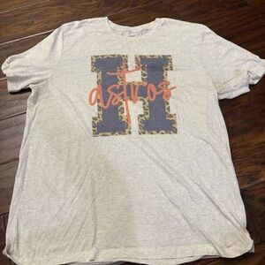 Houston Astros women’s short sleeve cheetah print t-shirt | XL